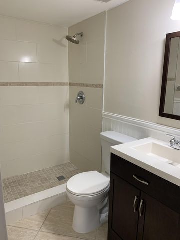 7250 Golf Colony Court 104, Lake Worth, FL 33467