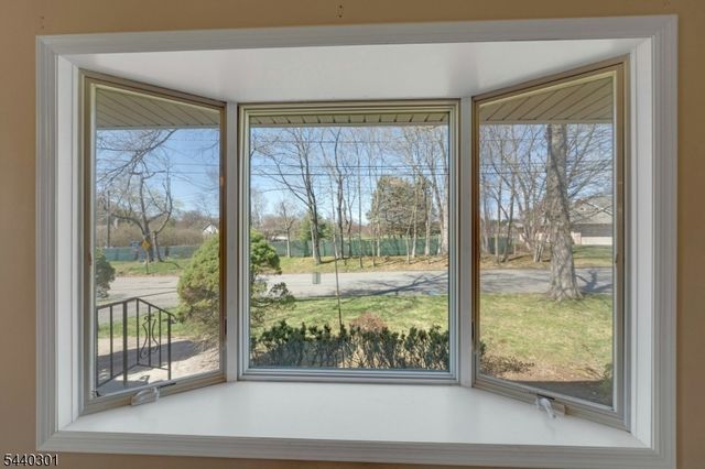 20 Kievit Rd, Wayne Twp., NJ 07470