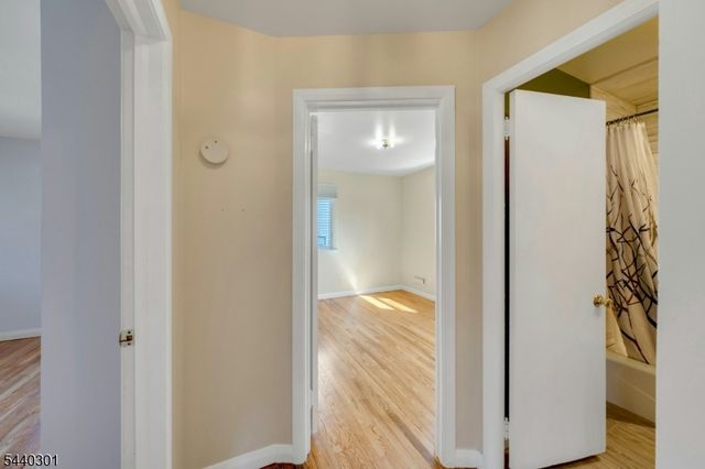 20 Kievit Rd, Wayne Twp., NJ 07470