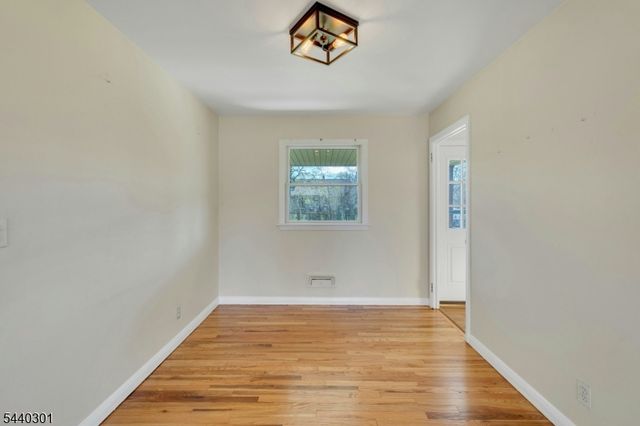 20 Kievit Rd, Wayne Twp., NJ 07470