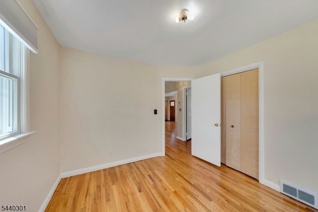 20 Kievit Rd, Wayne Twp., NJ 07470