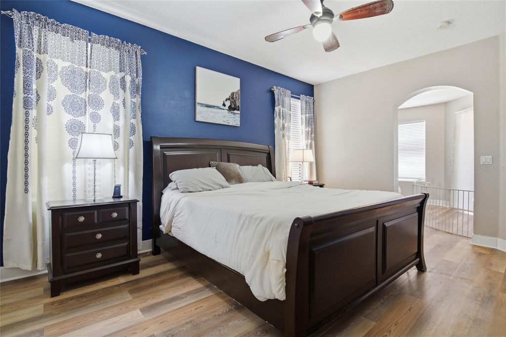 Image 16 of property listing at 5347 CAPE HATTERAS DRIVE, Clermont, FL 34714