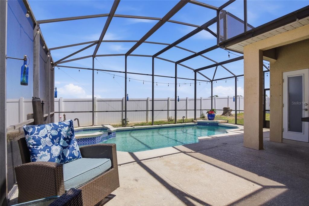 Image 3 of property listing at 5347 CAPE HATTERAS DRIVE, Clermont, FL 34714
