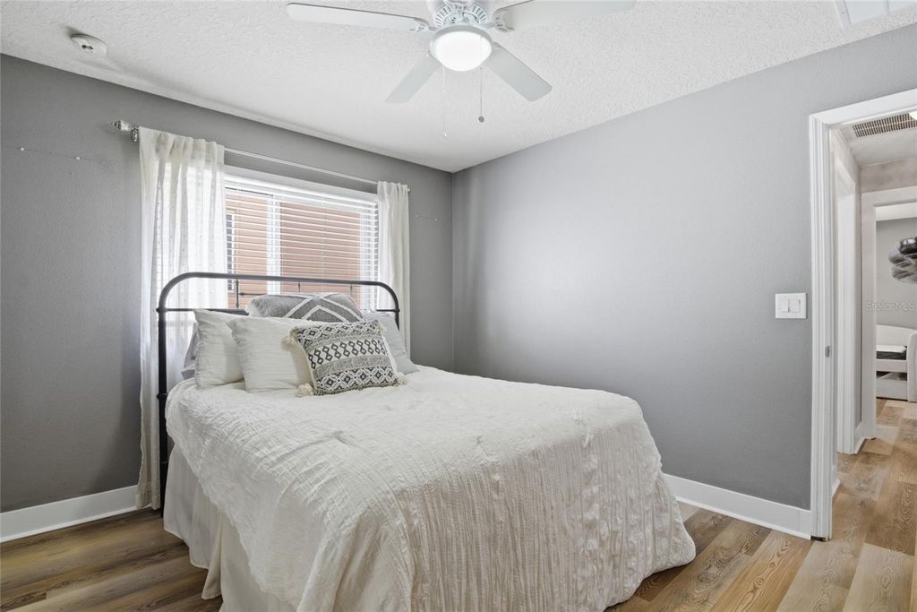 Image 21 of property listing at 5347 CAPE HATTERAS DRIVE, Clermont, FL 34714