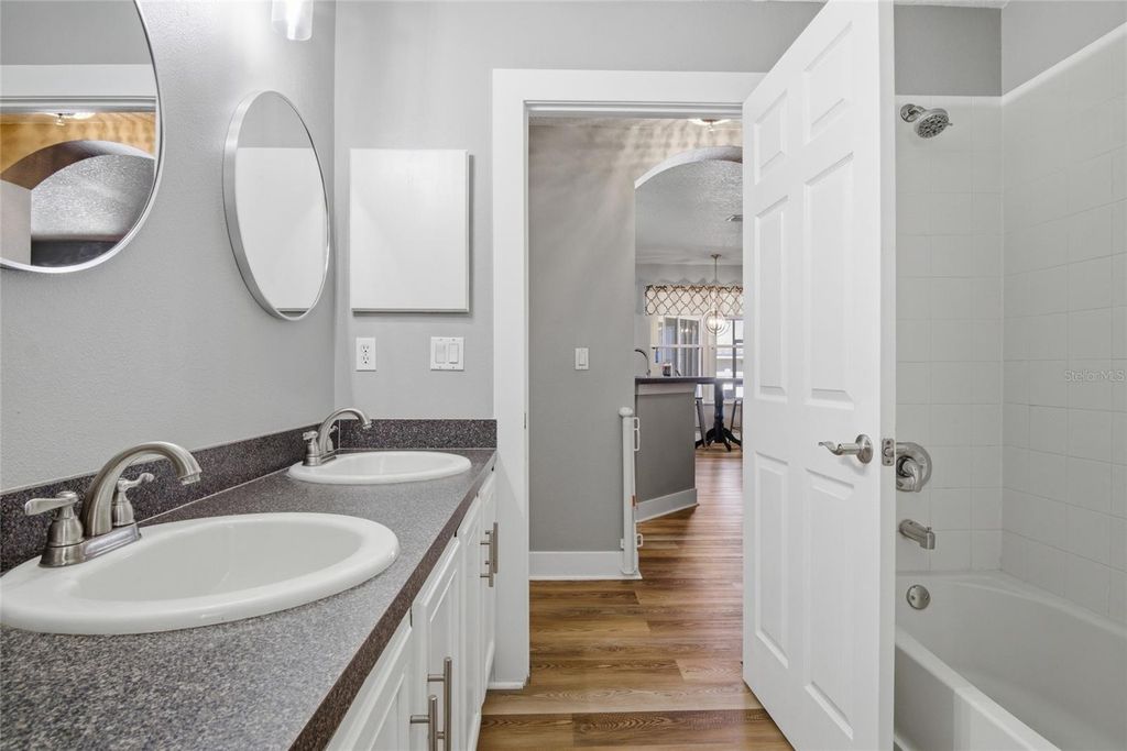 Image 27 of property listing at 5347 CAPE HATTERAS DRIVE, Clermont, FL 34714