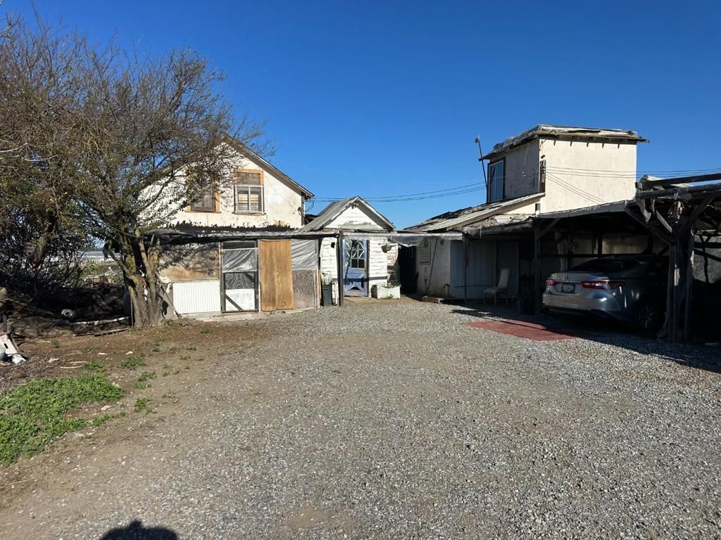 Image 2 of property listing at 155 San Bruno Avenue, Morgan Hill, CA 95037