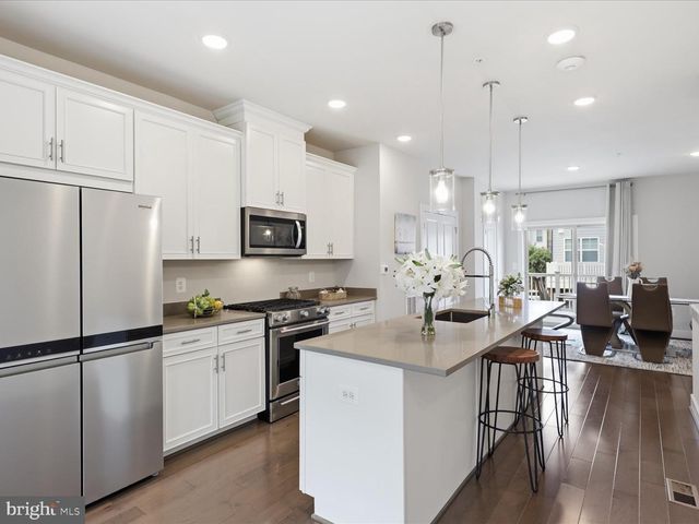 117 STOWE DR, Gaithersburg, MD 20878