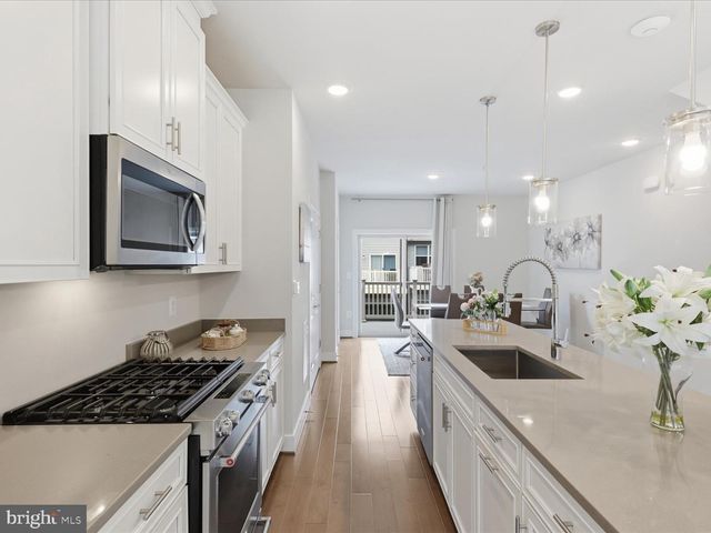 117 STOWE DR, Gaithersburg, MD 20878