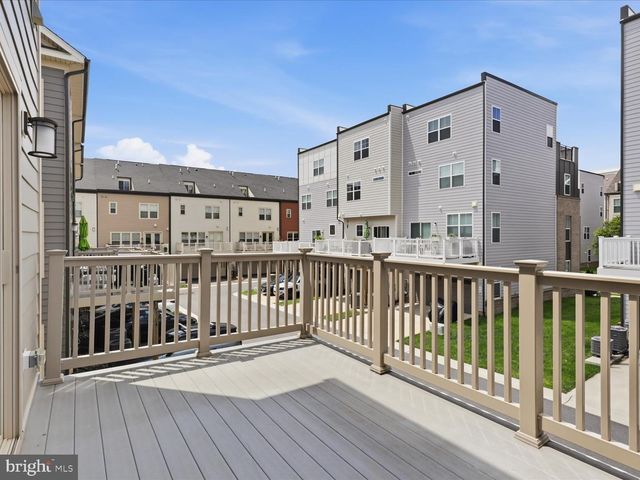 117 STOWE DR, Gaithersburg, MD 20878