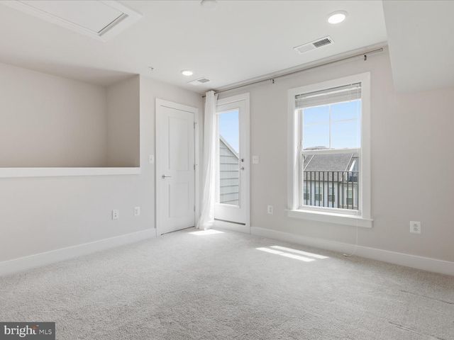 117 STOWE DR, Gaithersburg, MD 20878