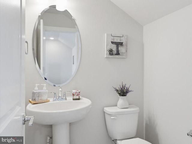 117 STOWE DR, Gaithersburg, MD 20878