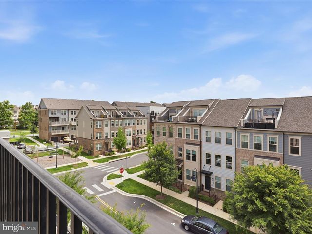 117 STOWE DR, Gaithersburg, MD 20878