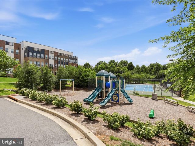 117 STOWE DR, Gaithersburg, MD 20878