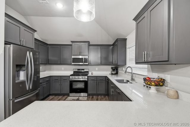 13421 N 132nd East Avenue, Collinsville, OK 74021