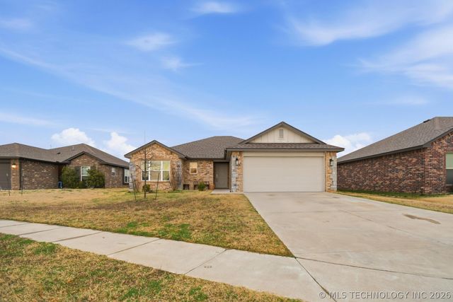 13421 N 132nd East Avenue, Collinsville, OK 74021
