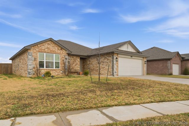 13421 N 132nd East Avenue, Collinsville, OK 74021