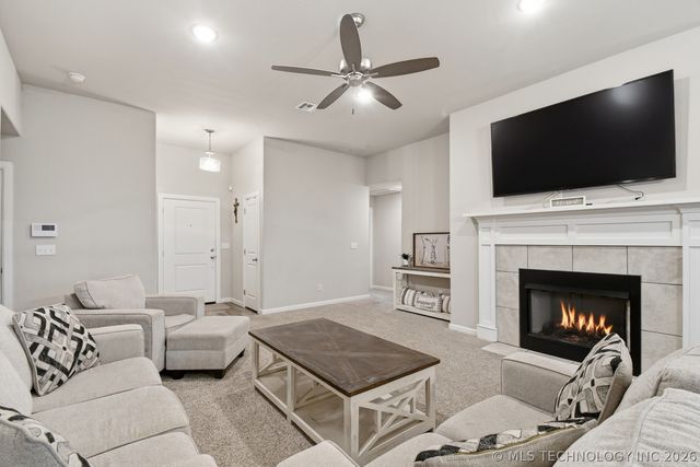 13421 N 132nd East Avenue, Collinsville, OK 74021