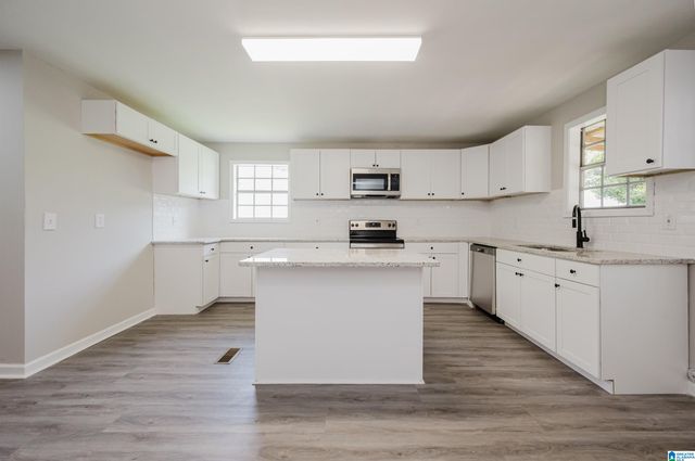 1201 7TH AVENUE N, Pleasant Grove, AL 35127