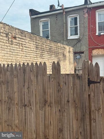2400 WILKENS AVE, Baltimore, MD 21223