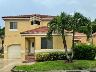 11201 Lakeview Dr 48-M, Coral Springs, FL 33071