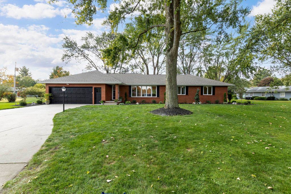 58439 Walter Court, Goshen, IN 46528