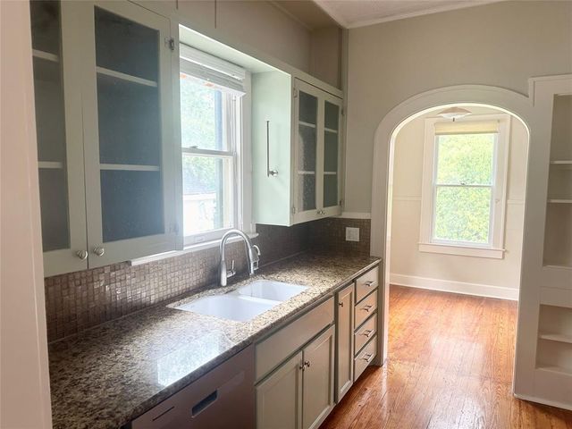 312 Le Grande Ave, Austin, TX 78704