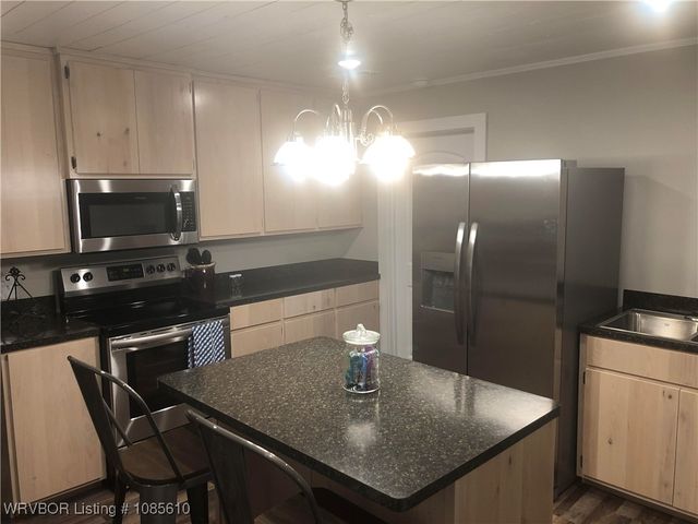 2533 W State Highway 10, Booneville, AR 72927