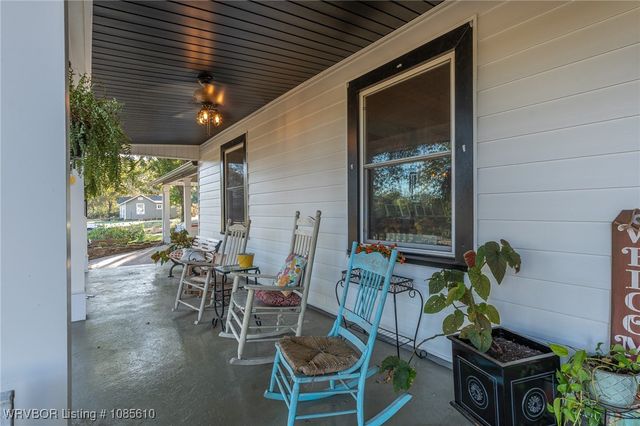 2533 W State Highway 10, Booneville, AR 72927