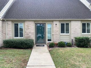 2142 Greenbriar Colony Drive, Houston, TX 77032