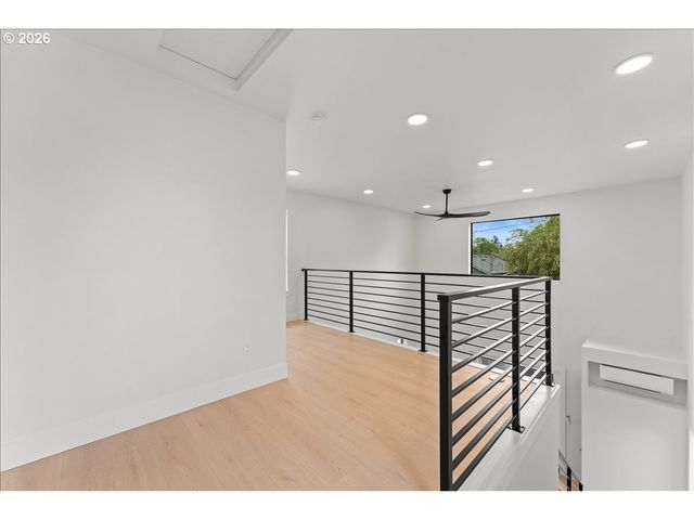 7888 Se 70th Ave, Portland, OR 97206