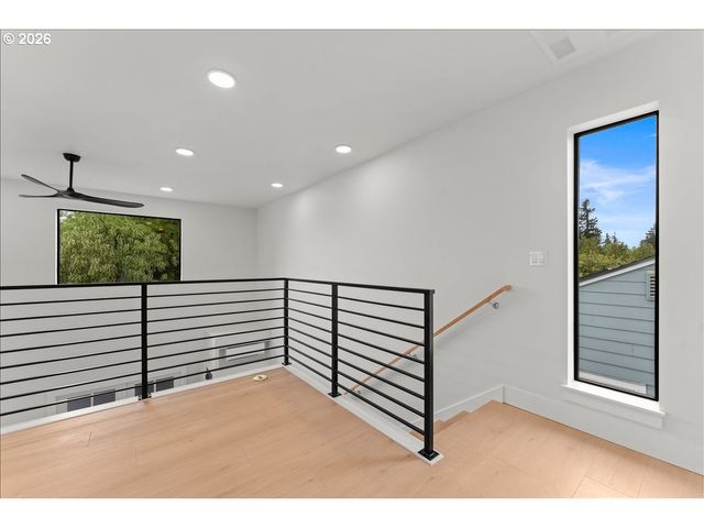 7888 Se 70th Ave, Portland, OR 97206