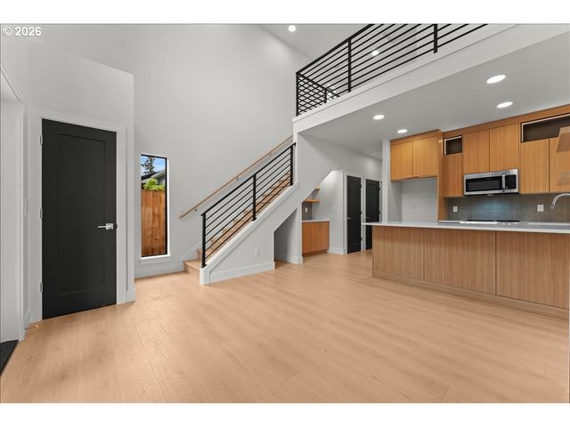 7888 Se 70th Ave, Portland, OR 97206