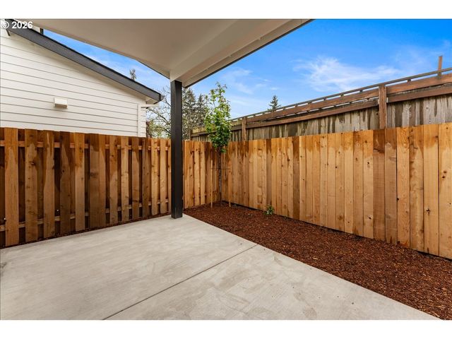 7888 Se 70th Ave, Portland, OR 97206