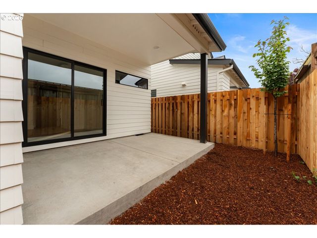 7888 Se 70th Ave, Portland, OR 97206