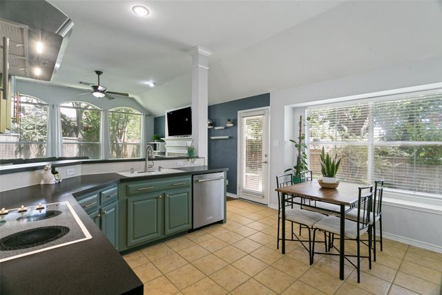2203 Vista Court, Corinth, TX 76210