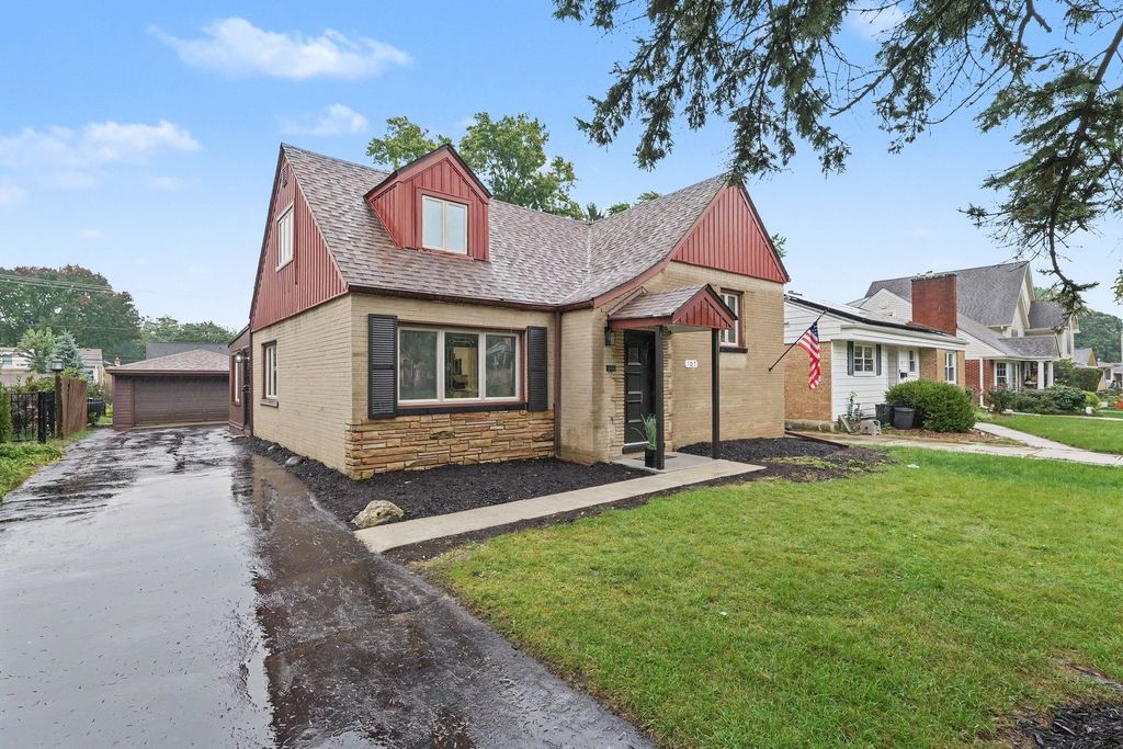 107 S Hi Lusi Avenue, Mount Prospect, IL 60056 — photo 2