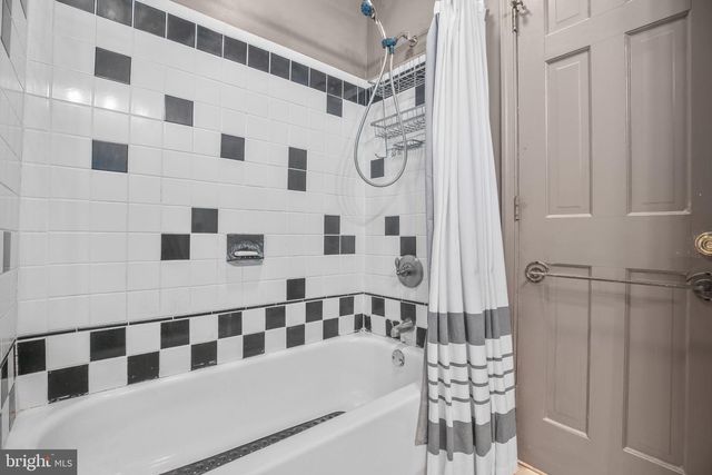 1415 FRANKLIN ST, Fredericksburg, VA 22401