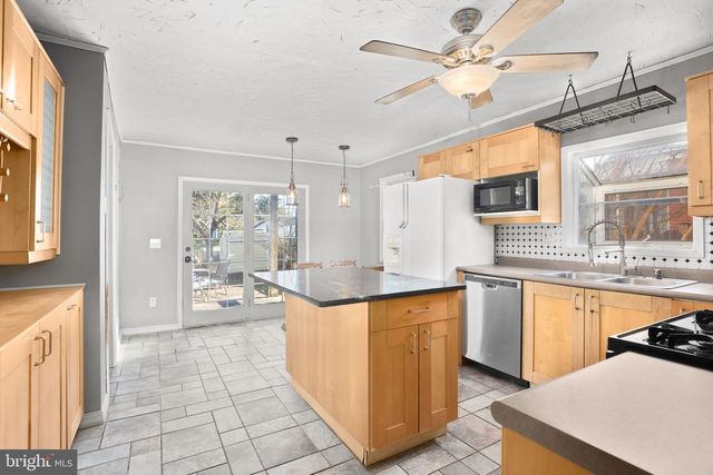 1415 FRANKLIN ST, Fredericksburg, VA 22401