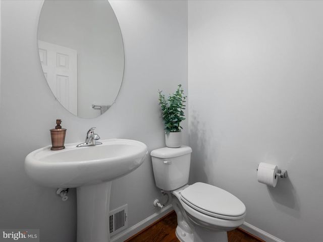 104 NOTIONS, Stephenson, VA 22656