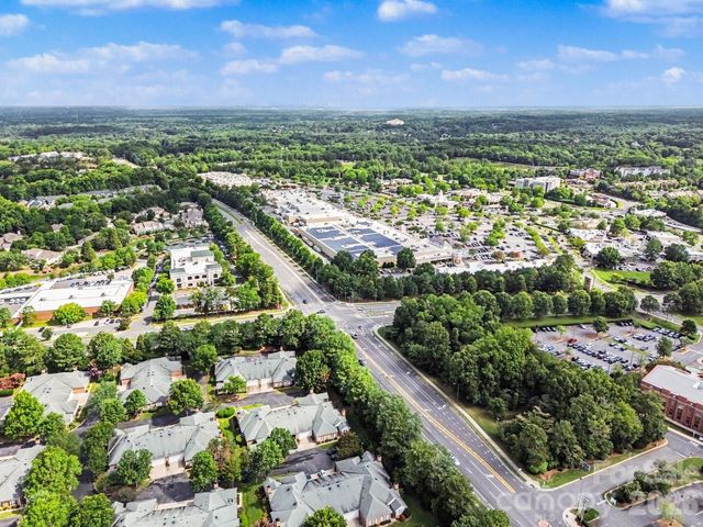 11341 Olde Turnbury Court, Charlotte, NC 28277