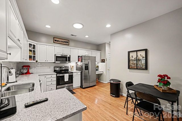 11341 Olde Turnbury Court, Charlotte, NC 28277
