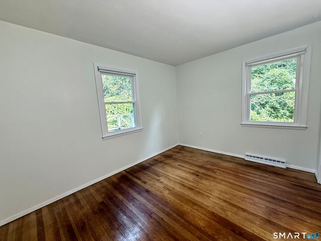 220 Foxon Hill Road, New Haven, CT 06513