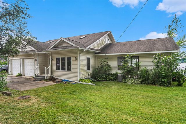 11010 Gourdneck Lake Drive, Portage, MI 49002