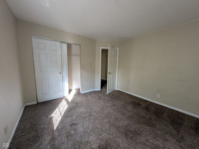 2321 Gradison Circle, Indianapolis, IN 46214