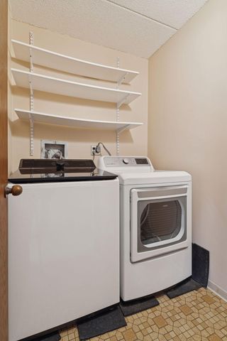 2885 Knox Avenue S 404, Minneapolis, MN 55408