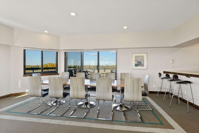 2885 Knox Avenue S 404, Minneapolis, MN 55408