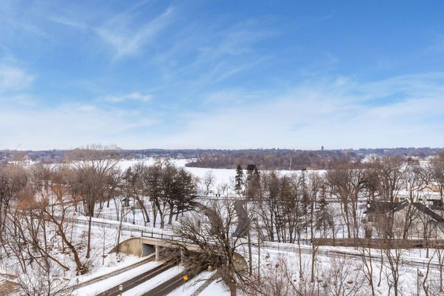 2885 Knox Avenue S 404, Minneapolis, MN 55408