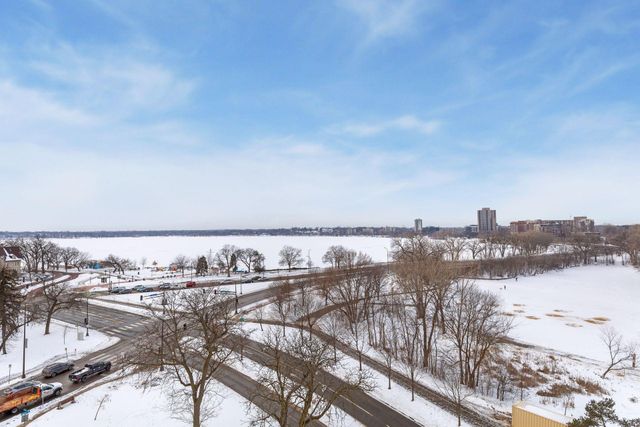 2885 Knox Avenue S 404, Minneapolis, MN 55408