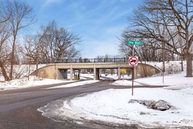 2885 Knox Avenue S 404, Minneapolis, MN 55408