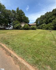 123 Shallowford Road, Easley, SC 29640